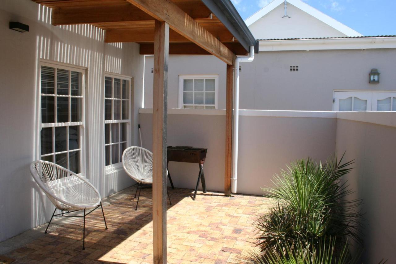 Botany House, In The Heart Of Holiday home Hermanus
